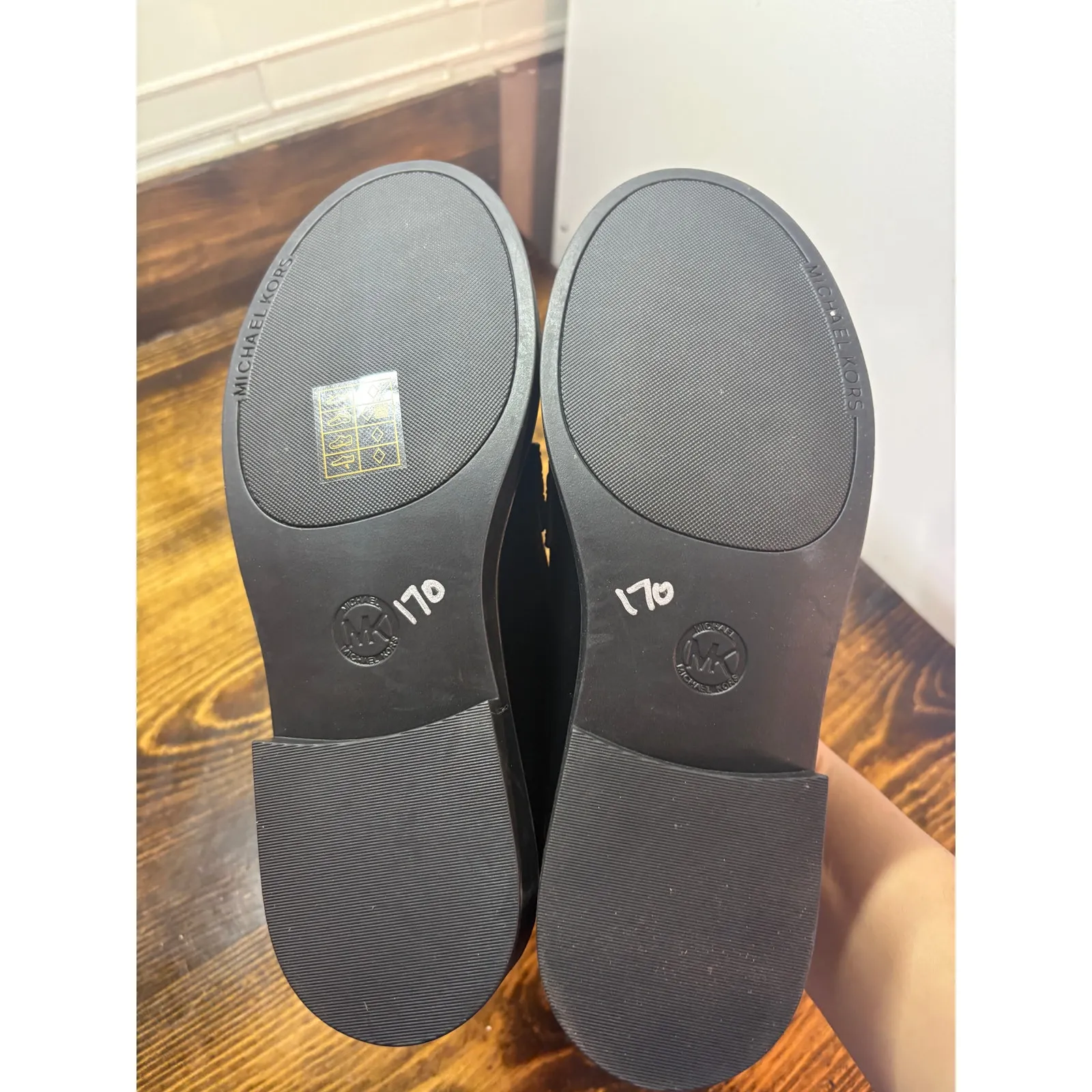 MICHAEL Michael Kors Brown And Black Loafers Size 7 - Image 8