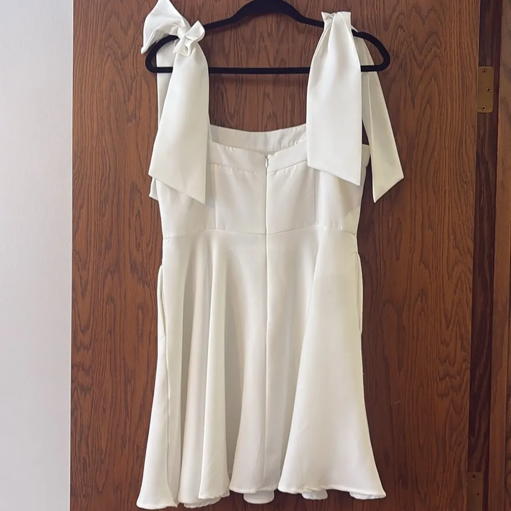 White Bow Tie Shoulder Mini Dress - Image 4