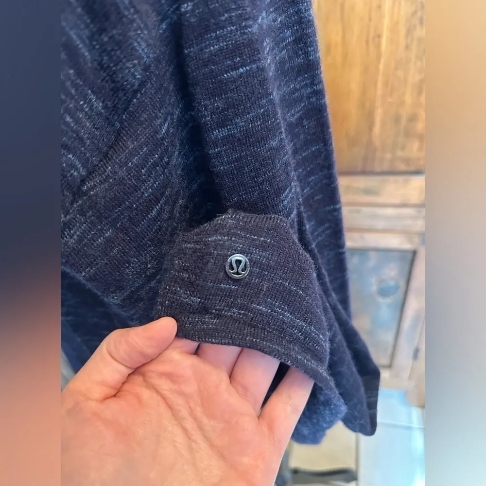 Lululemon Blissful Zen Sweater Midnight Navy / Magnetic Blue Likely a Size Large - Image 4