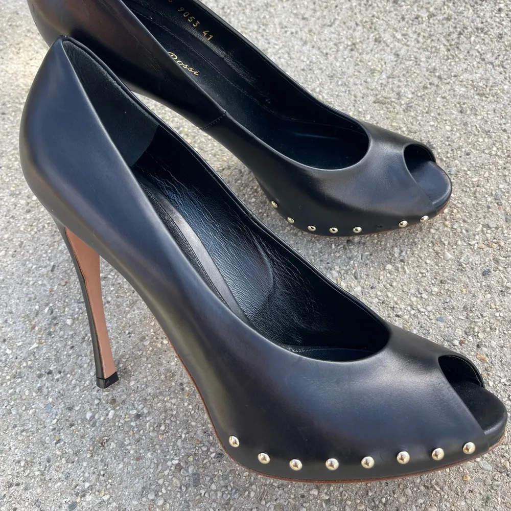 Gianvito Rossi Peep Toe Pumps in Black Leather size 41 - Image 3