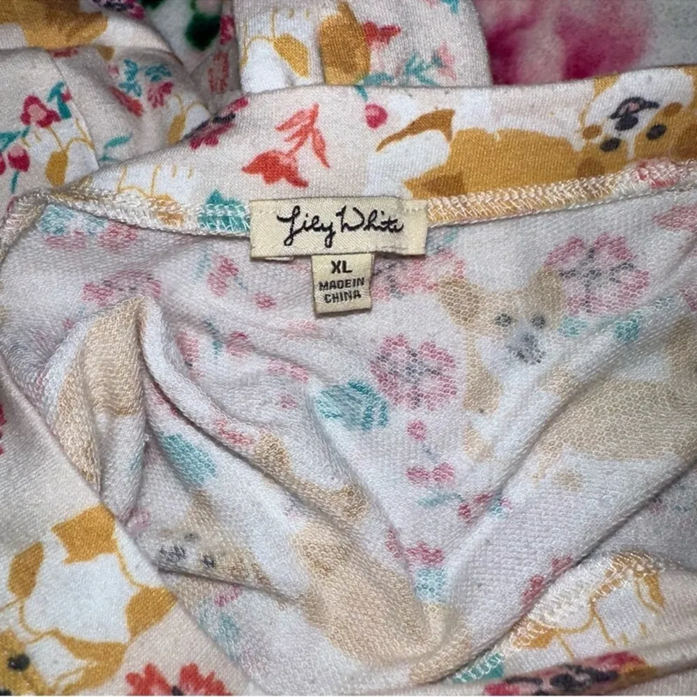 Lily White Floral Corgi Print Sweatshirt, XL - Image 3