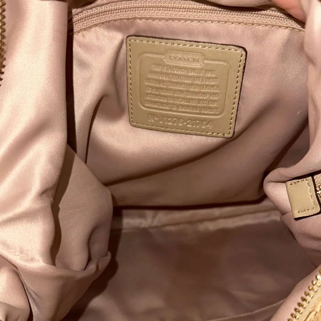 Coach crossbody bag - Image 13