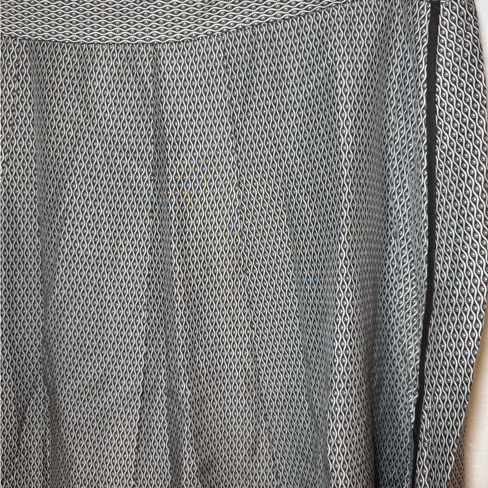 FACONNABLE BROWN WHITE LINED A LINE SKIRT SZ 8 EUC PRACTICALLY NEW - Image 2