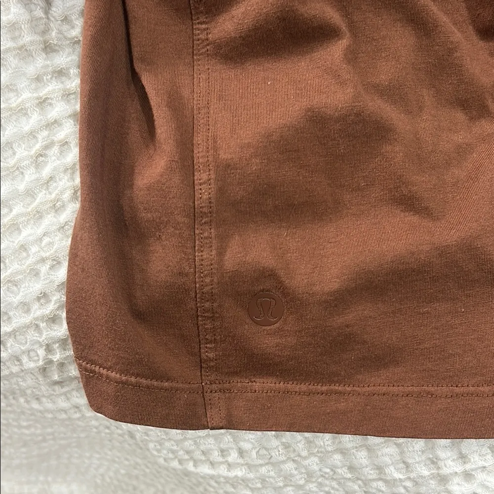 Lululemon Tee Shirt - Image 3