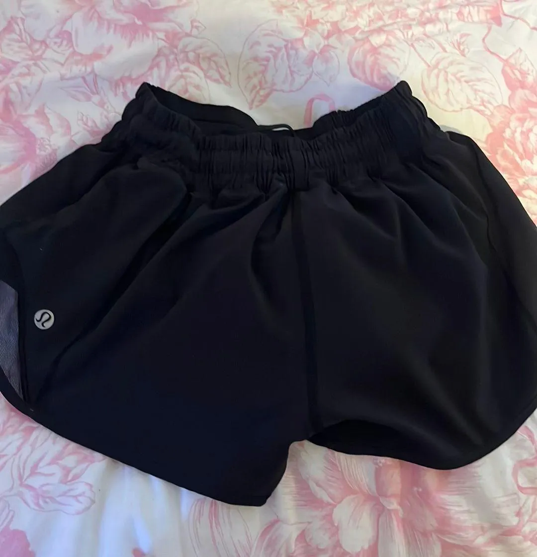 Hotty Hot Short II 2.5” Black - Image 2