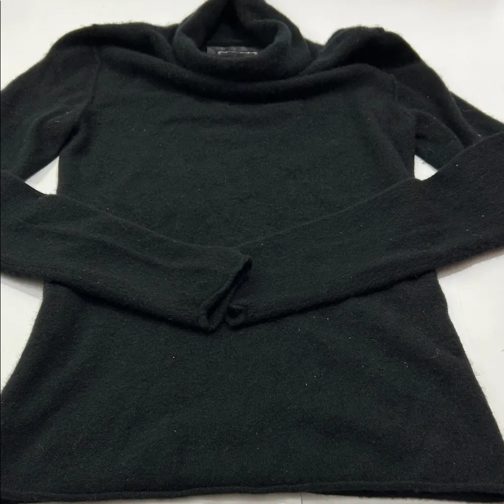 Black Turtleneck Top old Navy Cashiers - Image 4