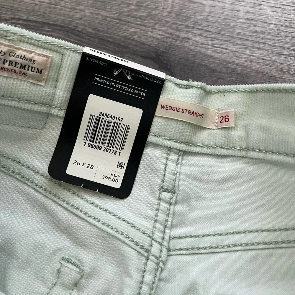 NWT Levi’s Wedgie Straight Fit Corduroy Women’s Pants | Meadow Mist Green | 26 - Image 9