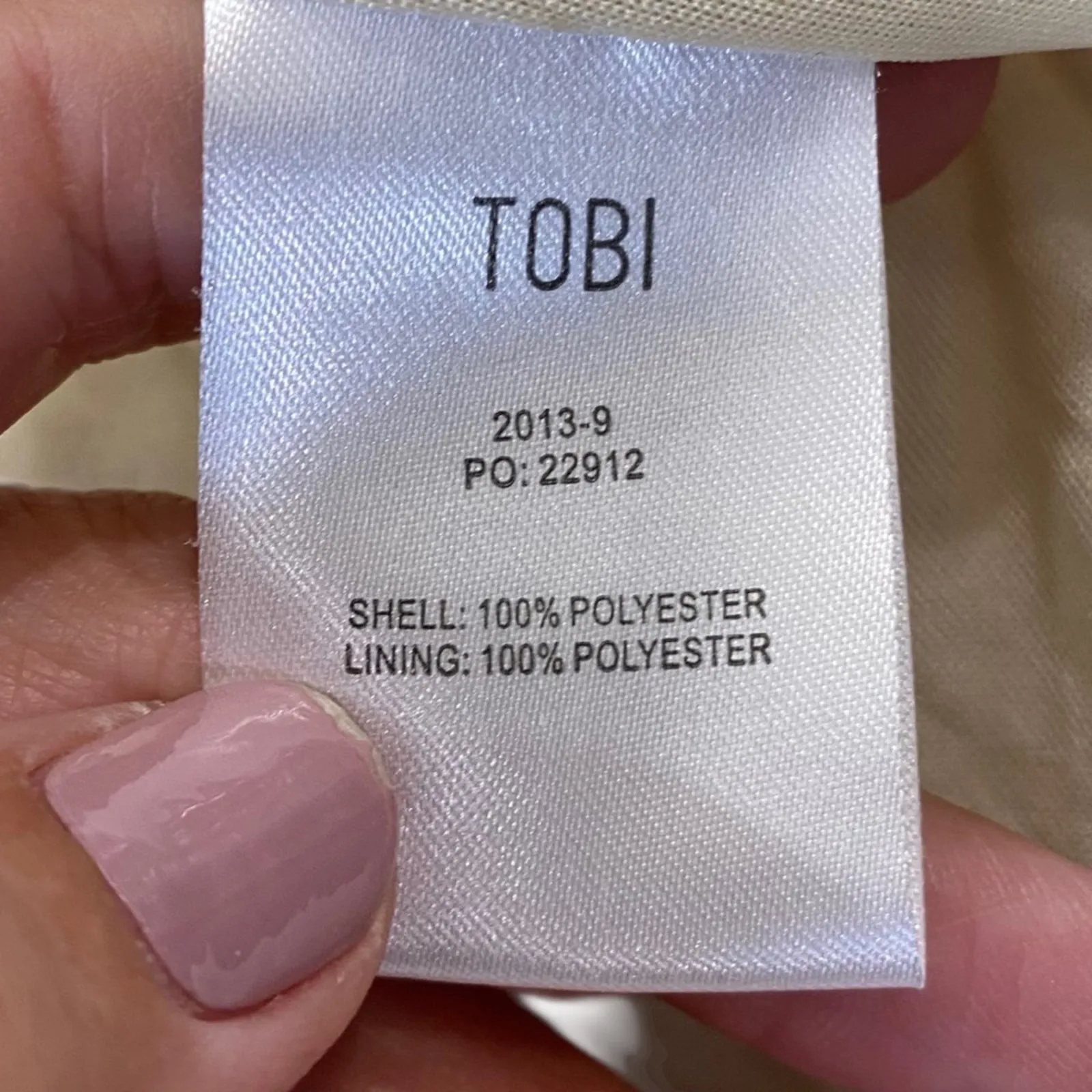 Tobi Breezy B Mini Dress Split Sleeve V
Neck Size Small New Tags Ivory Cream - Image 8