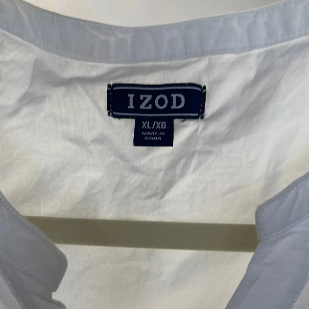 Izod White Eyelet Sleeveless V Neck Blouse 100% cotton - Image 2