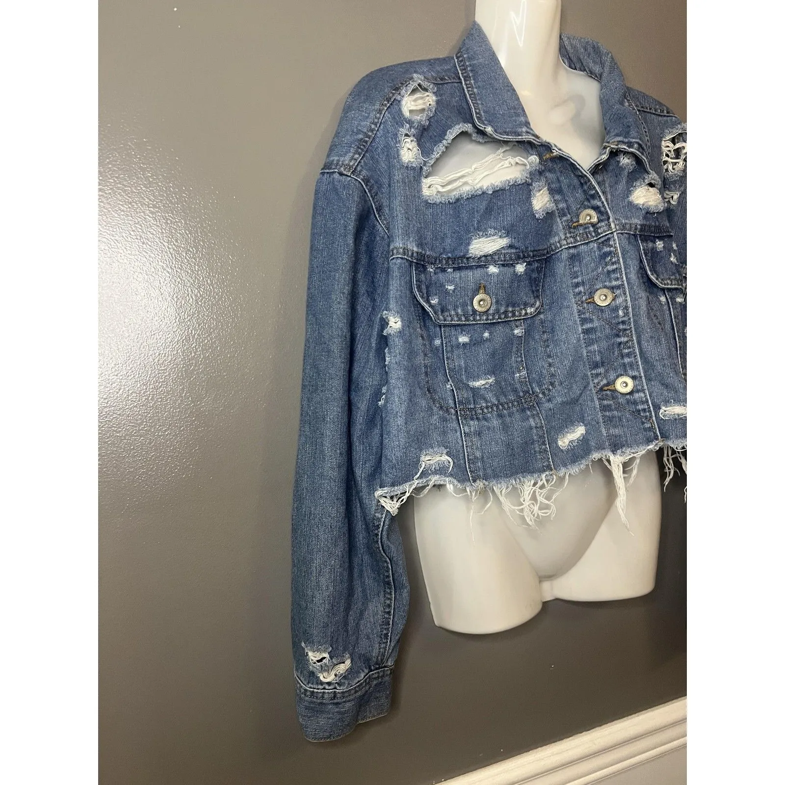 Highway Jeans Jacket Womens 2X Distressed Cropped Raw Hem Trucker VD703E1MCK - Image 2