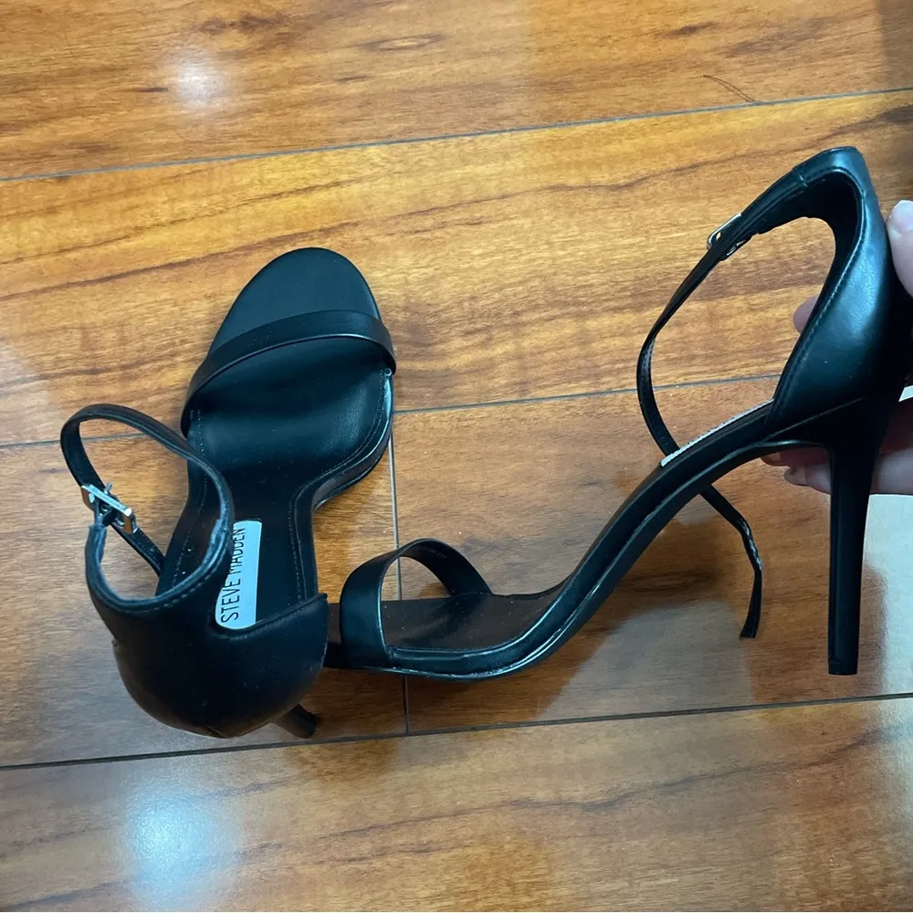 Steve Madden  Black Heels - Image 4