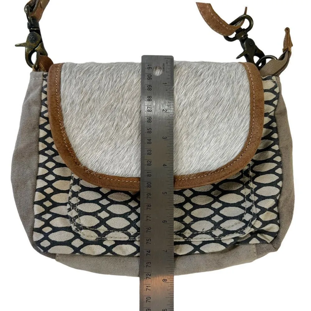 Myra Bag Hairon Flap Honey Bee Design Crossbody Purse Gray - Image 8