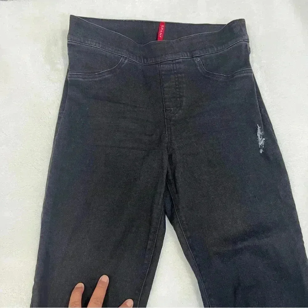 Spanx Vintage Distressed Ankle Skinny Jeans Black Size Medium - Image 6