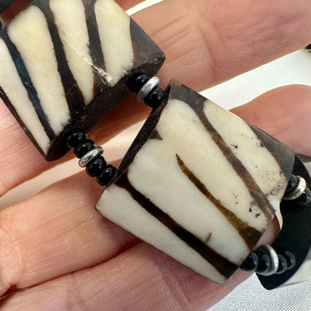 African batik bone necklace - Image 9