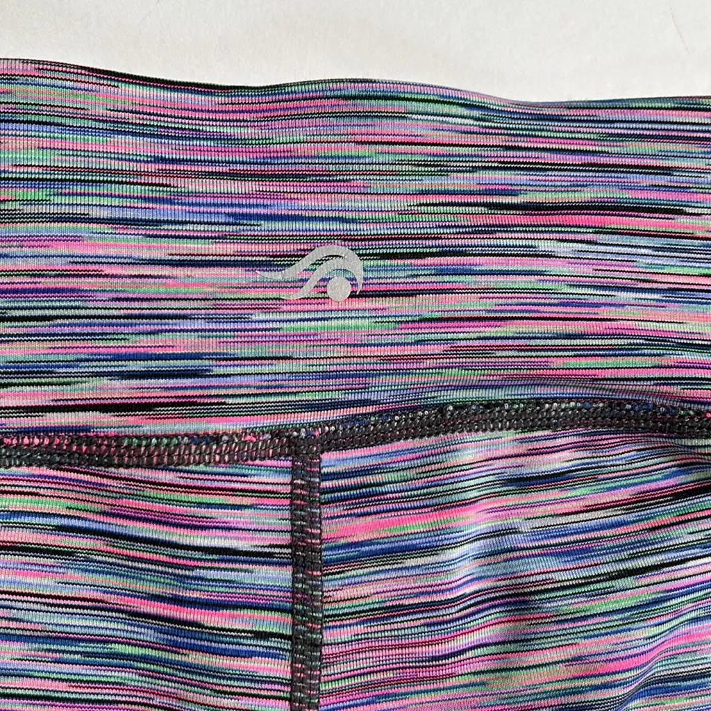 Ideology athletic pink and multi colored space dye cropped leggings Size Medium - Image 10