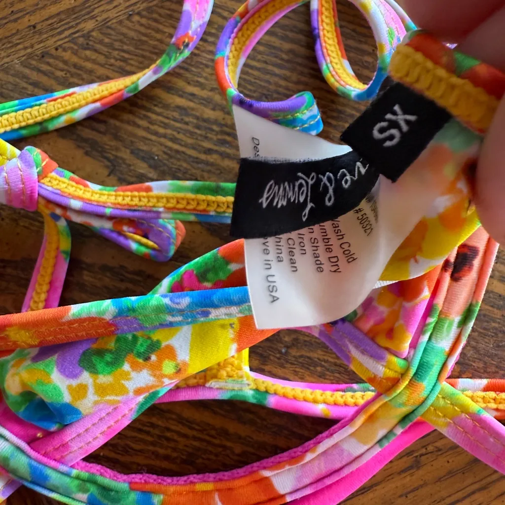 For love and lemons colorful flower bikini XS - Image 4