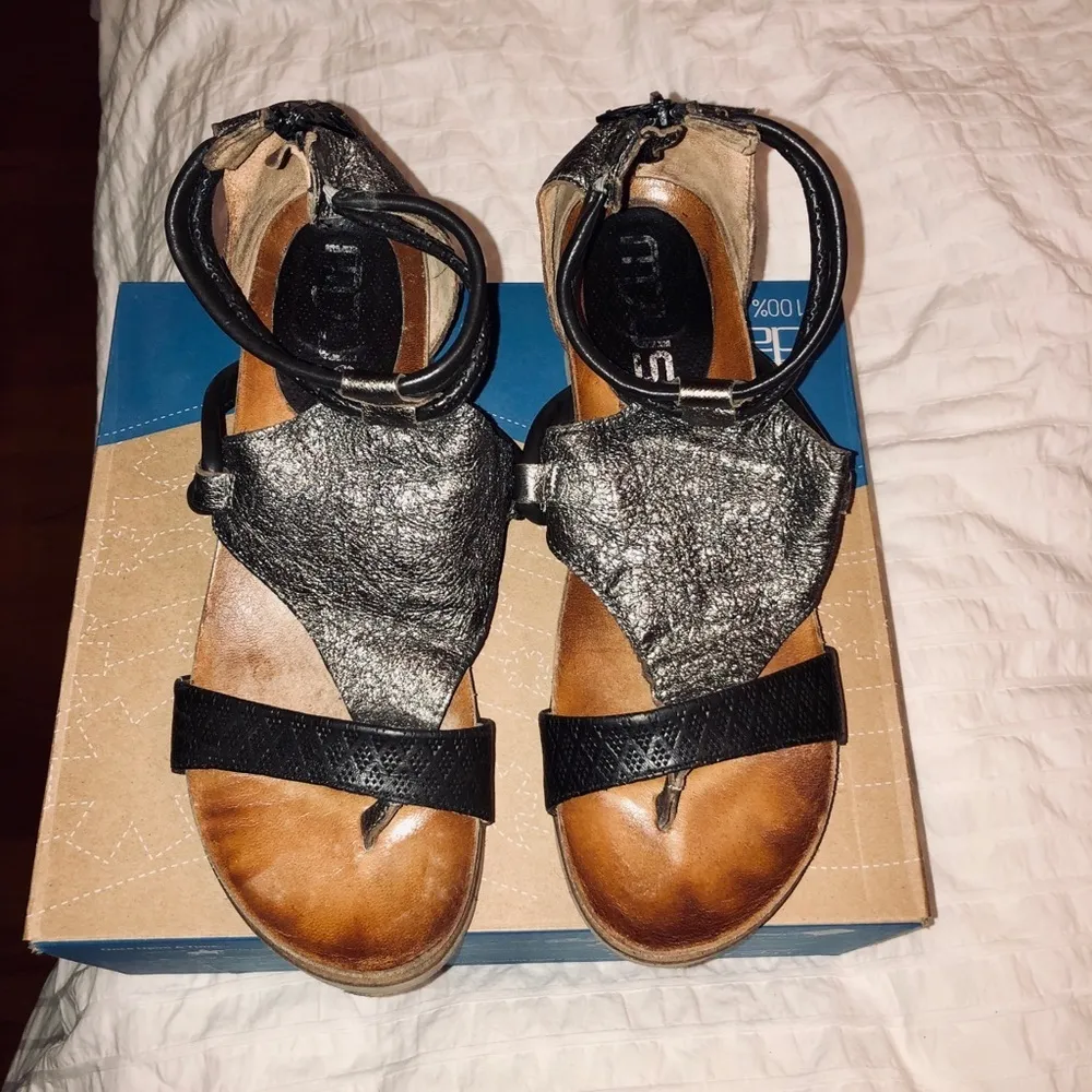 MJUS Tapasita Sandals Black Size 11 - Image 2