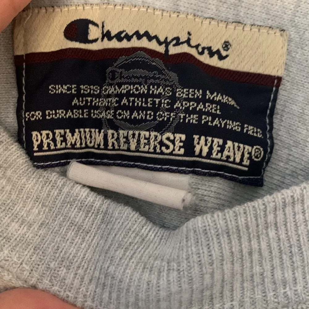 Ulace Sweatshirt - Image 3