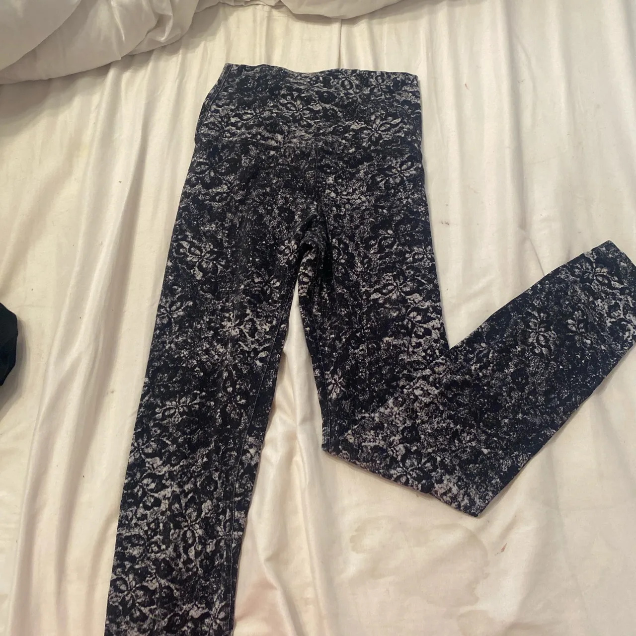 Align Leggings Black & White Speckle - Image 4