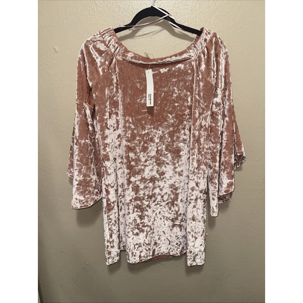 True Destiny Off Shoulder Crushed Velvet Dress Small Blush Pink Bell Sleeve - Image 3