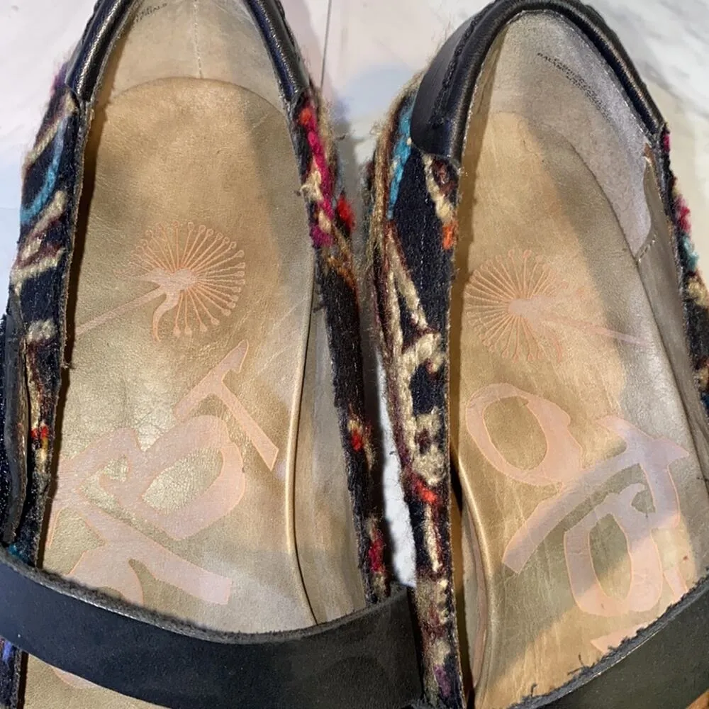 OTBT Salem Colored Yard Mary Jane Hidden Wedge Clogs Size 7.5 - Image 6