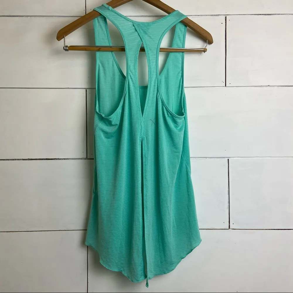 Manduka Tie Back Tank Top. Size Small. - Image 7