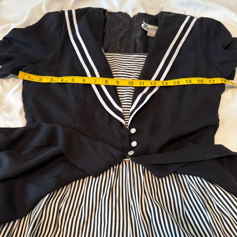 S. L. Petites Vintage 1980's Navy Blue Nautical Theme Shorts Romper Women’s 10 White - Image 5