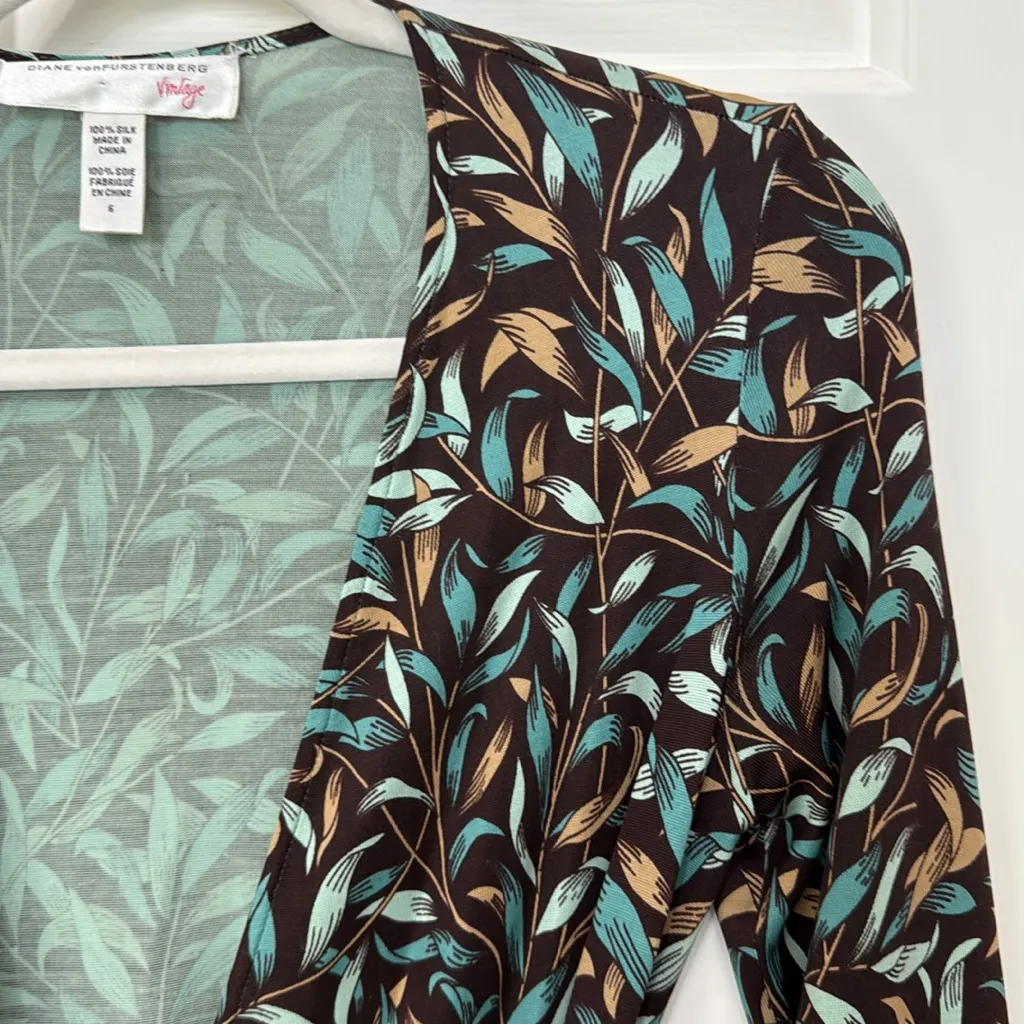 Diane von Furstenburg vintage Julian silk wrap dress - Image 11