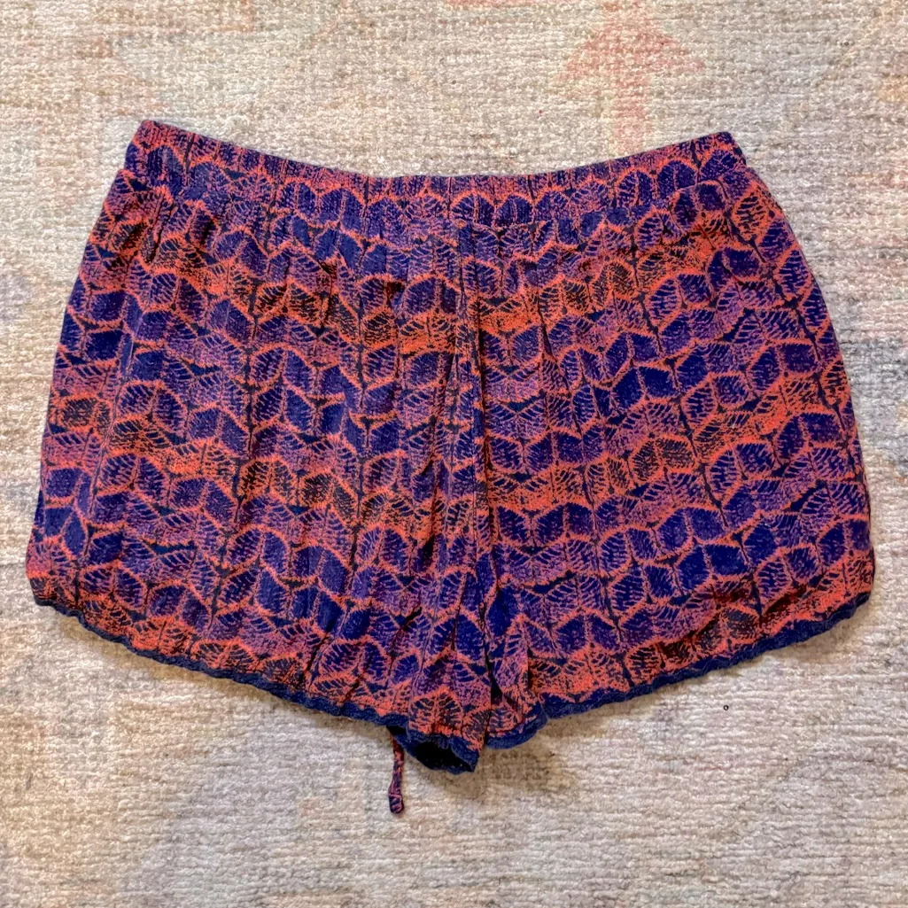 BOGO! Mossimo Patterned Drawstring Shorts with Crochet Trim Blue Size M - Image 6