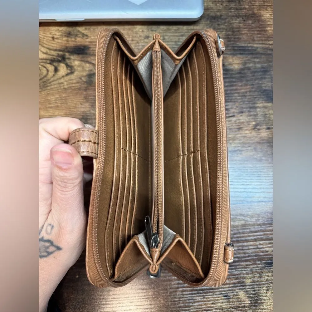 The Sak brown leather wallet/purse‎ - Image 6