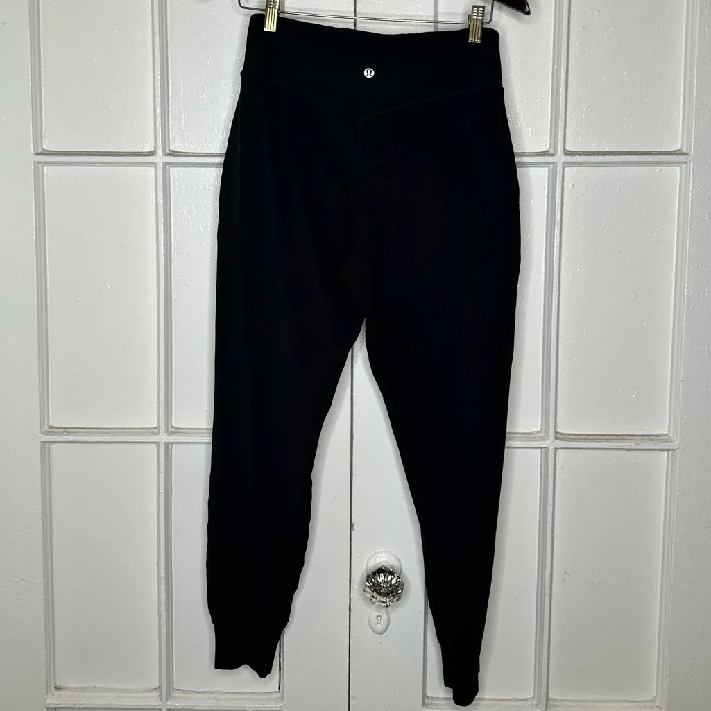 Lululemon Align Jogger 28" in Black - Image 2