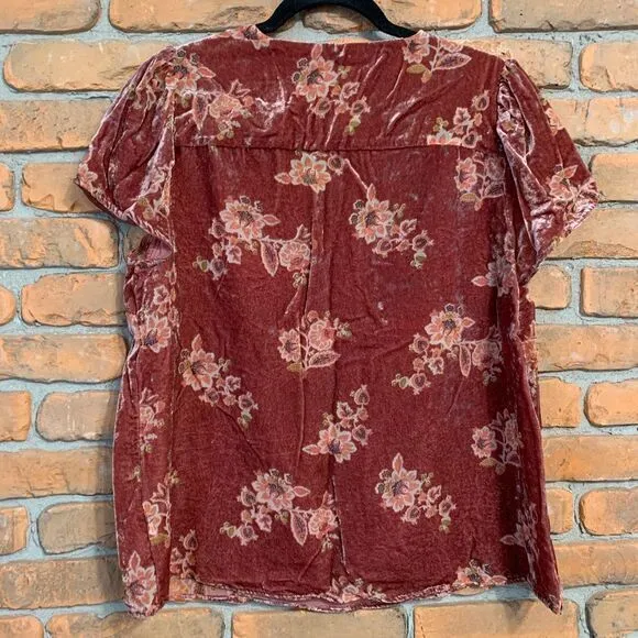 Adyson Parker Top Women's 1X Pink Velvet Floral V-Neck Short Sleeve Blouse Mauve - Image 3