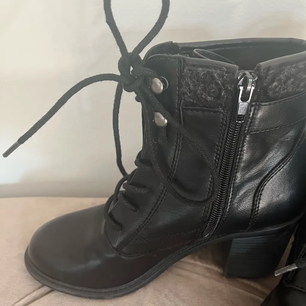 💥HP 💥 Size 5.5 Self Esteem Black Ankle Boots in good condition - Image 8