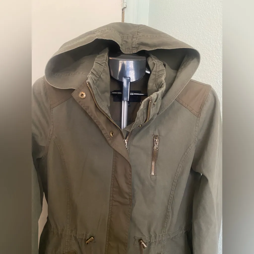 Signature Studio Army Green Hooded Drawstring Cargo Jacket Large - Image 3