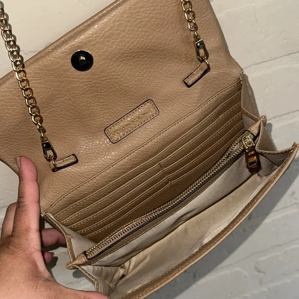 INC Elegant crossbody Tan faux Leather Bag
Fold over adjustable straps - Image 2