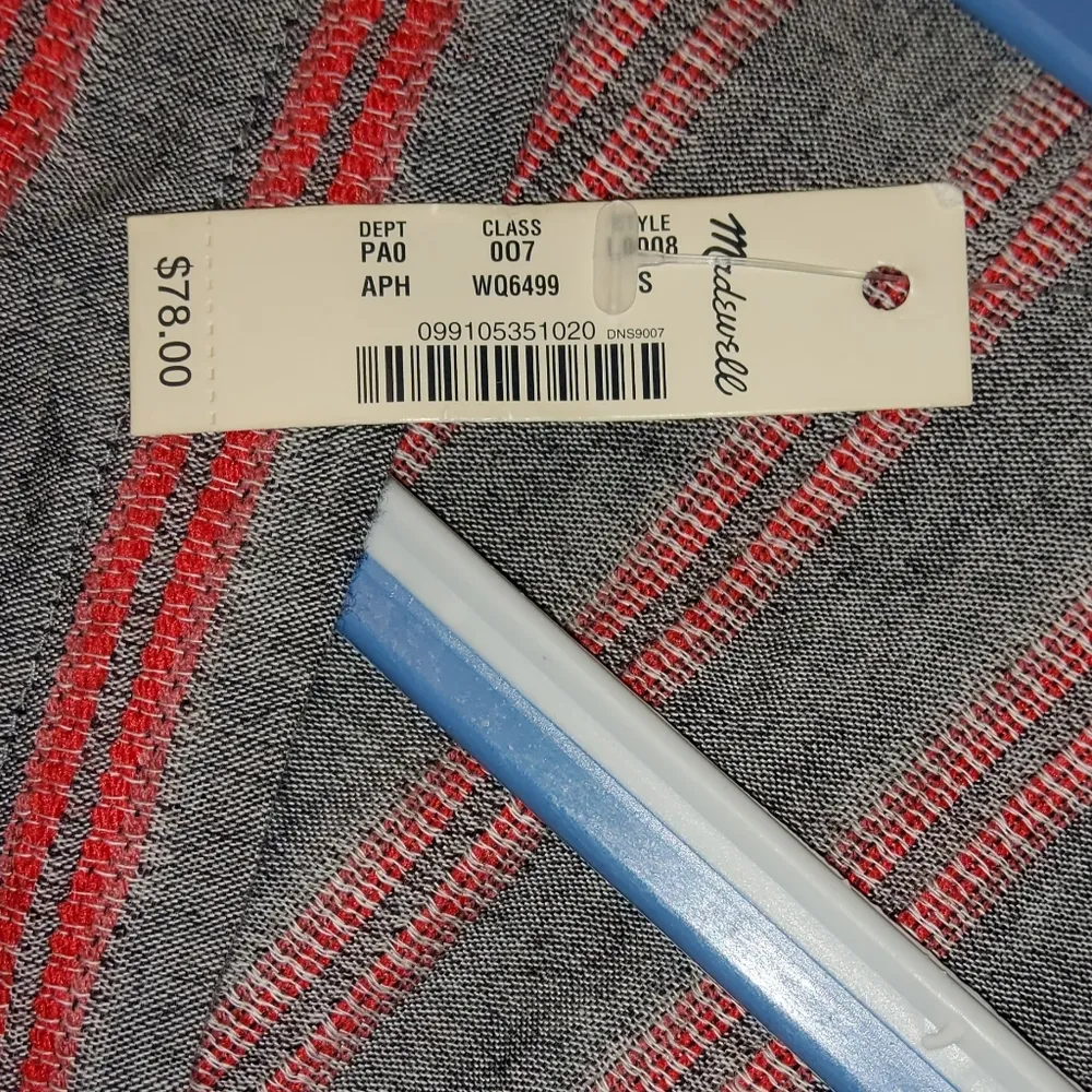 Madewell size small NWT.       LTOP244 - Image 4