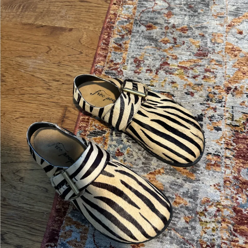 FREE PEOPLE Printed Seattle Sling Back Clog Zebra 39 / 9 - Image 10