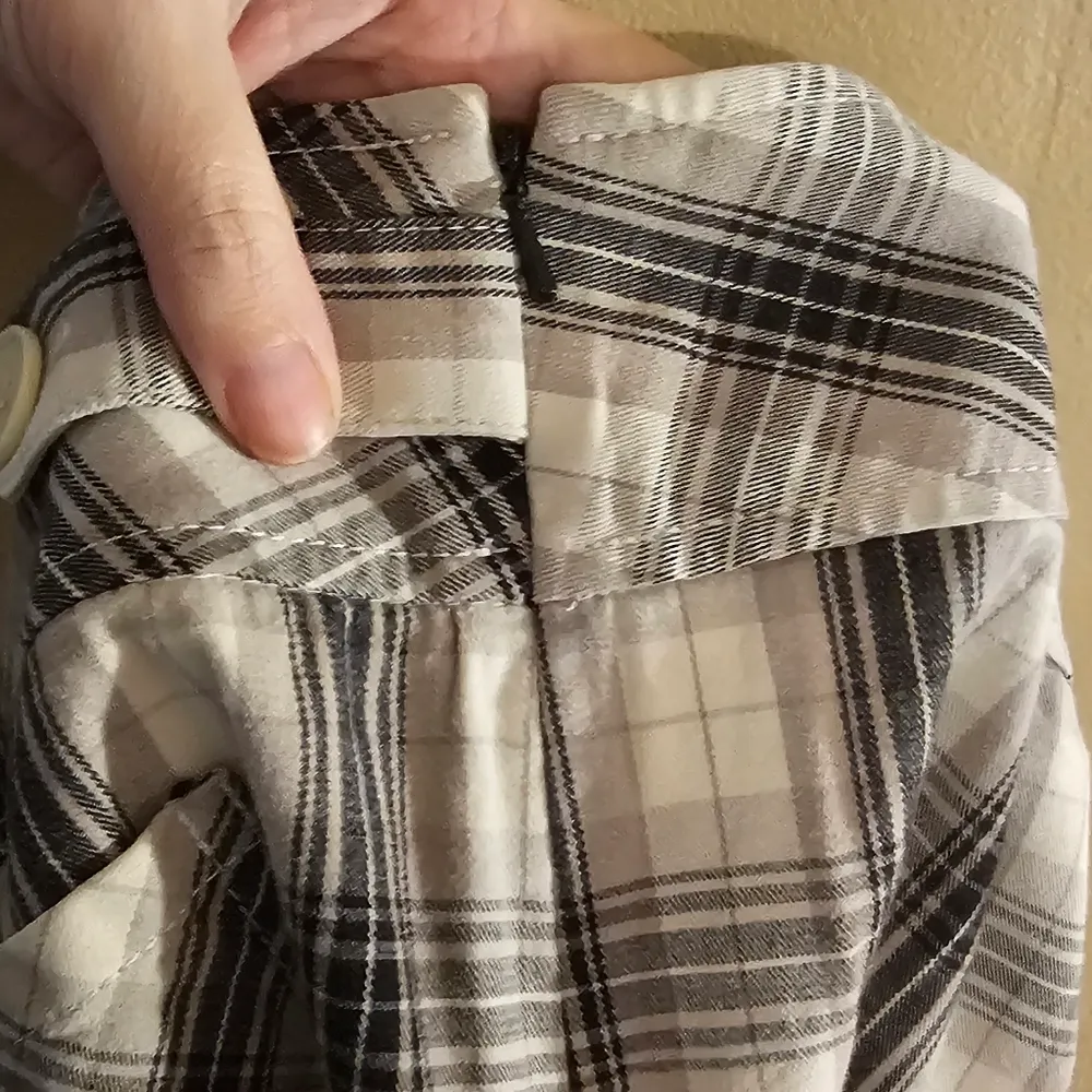 Ann Taylor Loft Y2K Black and Grey Plaid Pleated Skater Skirt - Image 8