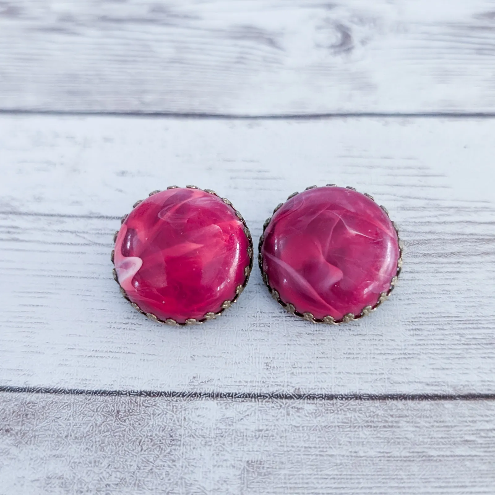 Vintage Clip On Earrings Marbled Pattern Red Circle 1" - Image 2
