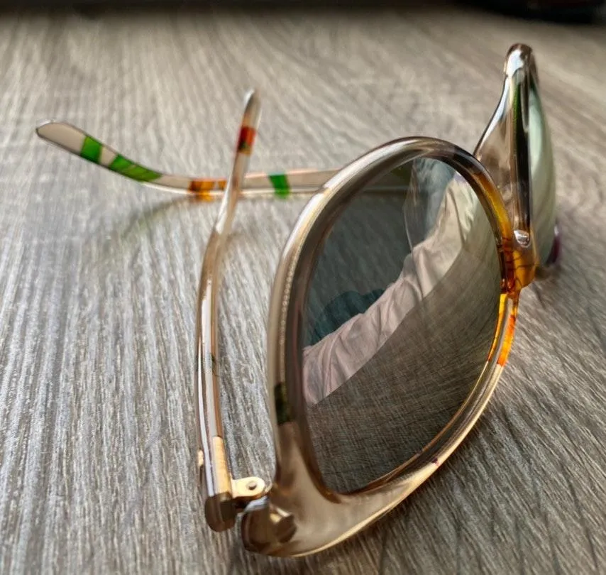 Gucci  Mirrored Floral Sunglasses With Case - Image 3