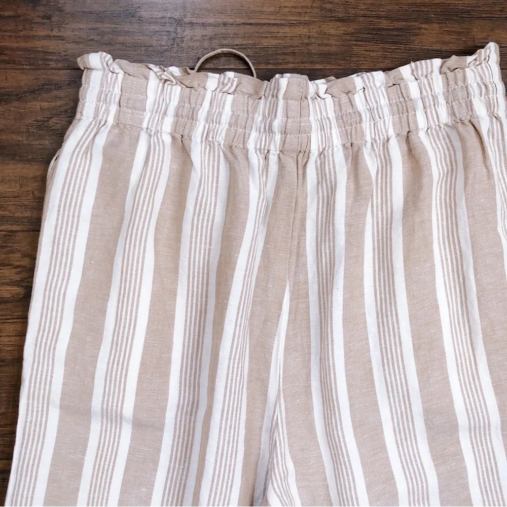 Madewell • Smocked Huston Pull-On Crop Pants in Stripe tan white wide leg beach - Image 11