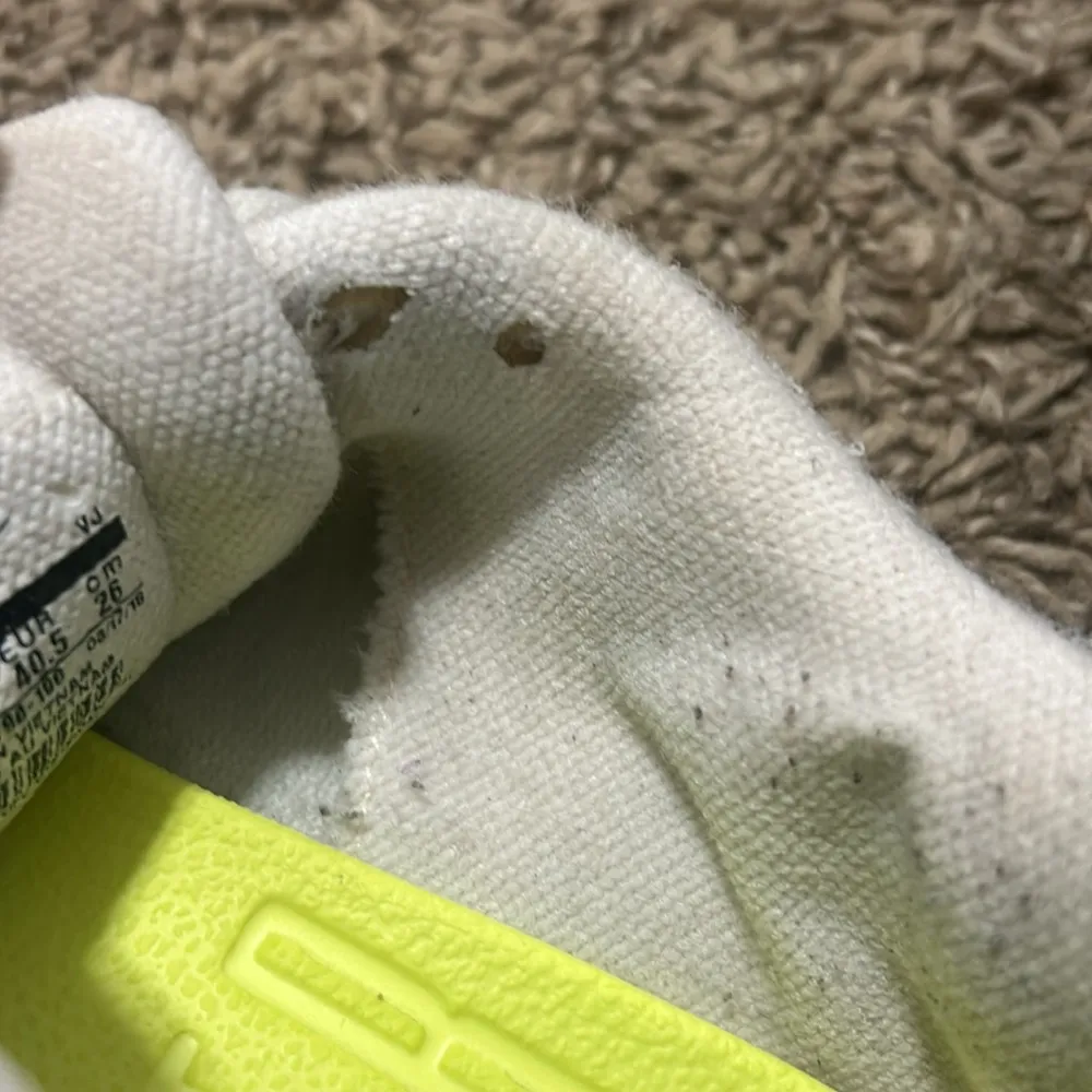 Women’s Nike cheer shoes - Image 8