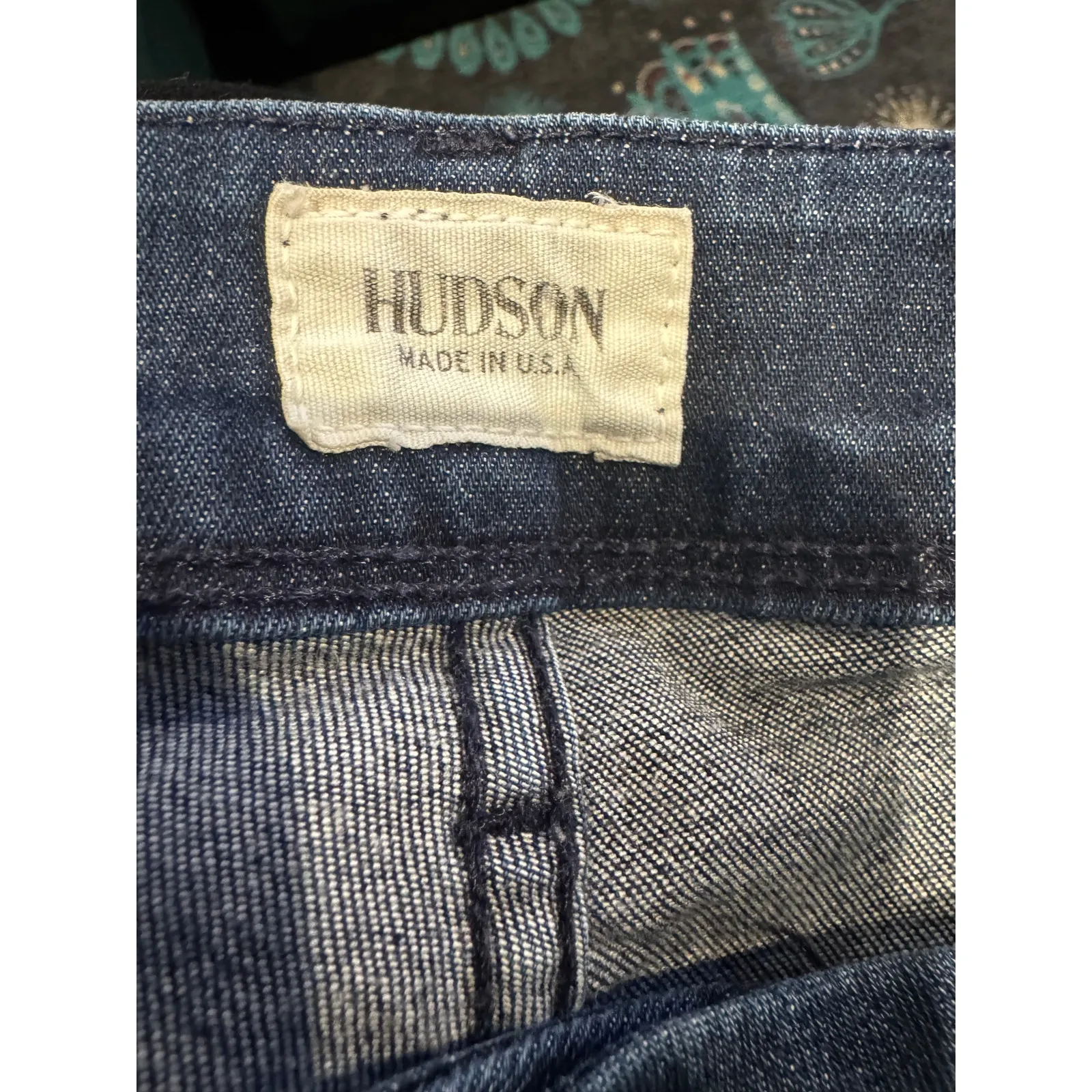 Hudson Jeans Signature Low-Rise Bootcut Back Flap (Estimated Size 27–28) - Image 4