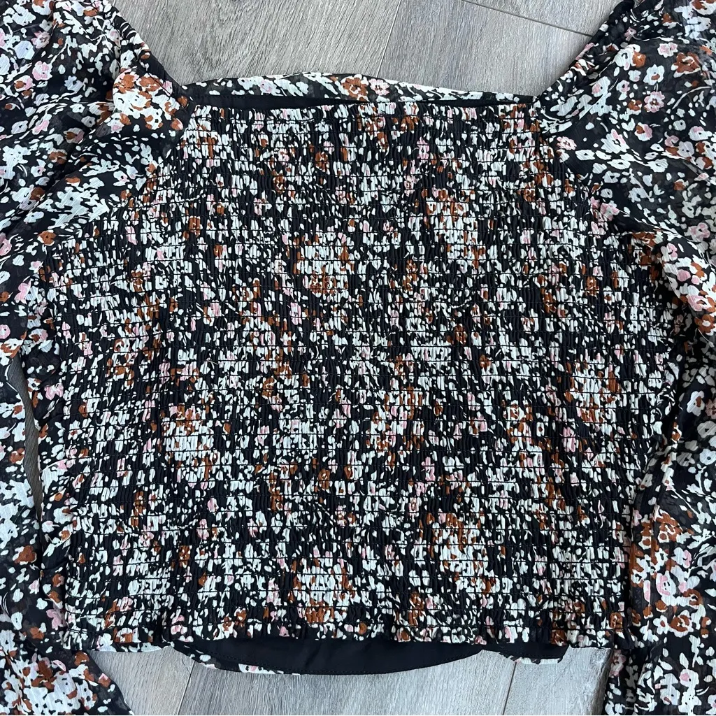 Lulus Womens Black Floral Crop Top Blouse Smocked Long Sleeve L NWT - Image 7