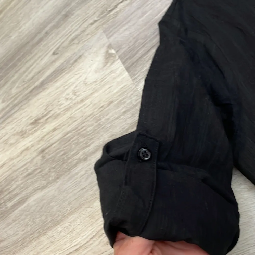 NWT  Black Woven RoundNeck Half-button Placket Long Sleeve Pull Over Shirt - Image 6