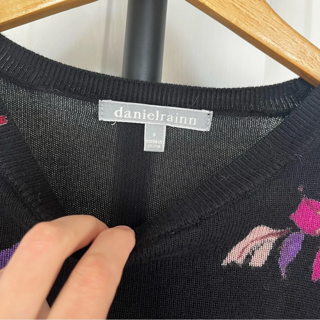 Daniel Rainn Lyna Crew Neck Pullover Sweater - Image 3