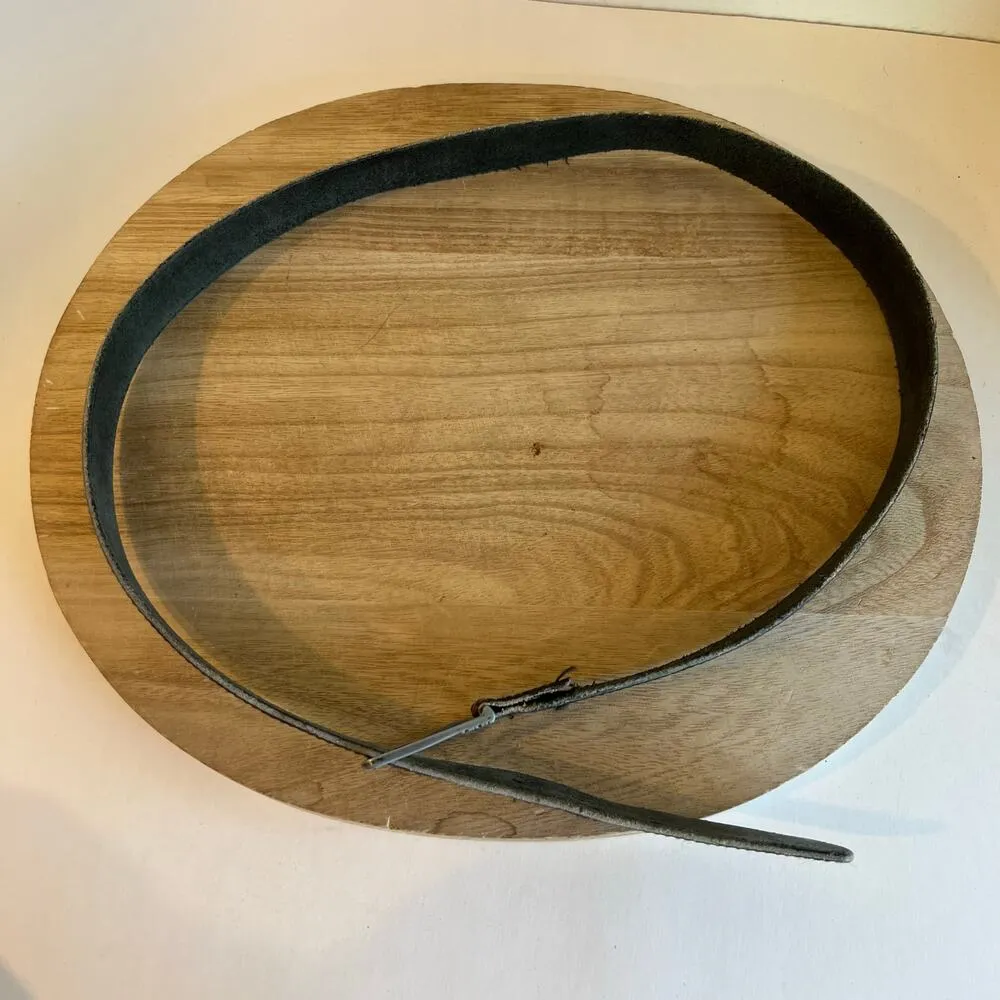 Vintage 90s Levi's Distressed Worn in Black Genuine Leather Belt Size Large - Image 13