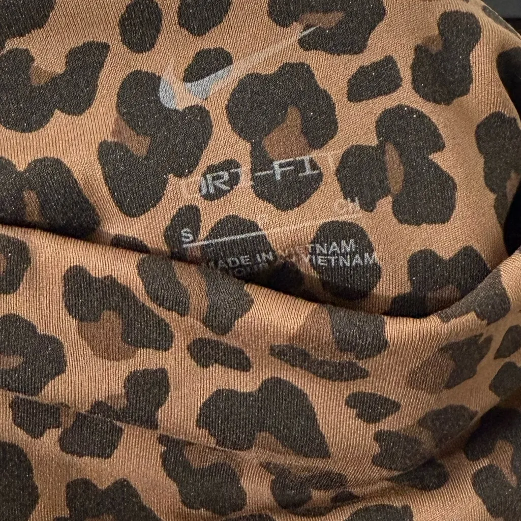 NWOT Nike One Glitter Leopard Print Leggings Small - Image 7