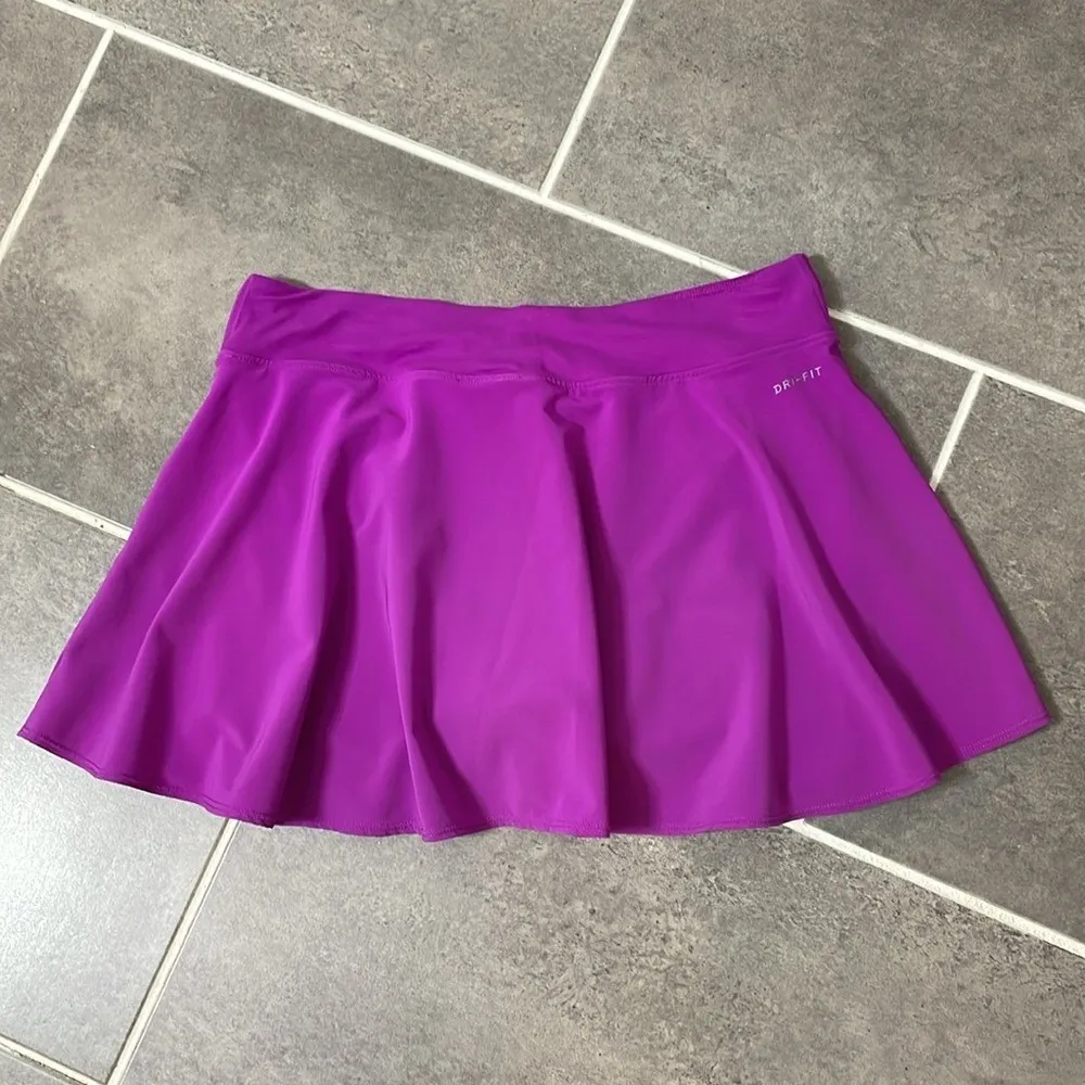 Nike Court Dri-FIT Victory‎ Flouncy Skirt size Medium - Image 2