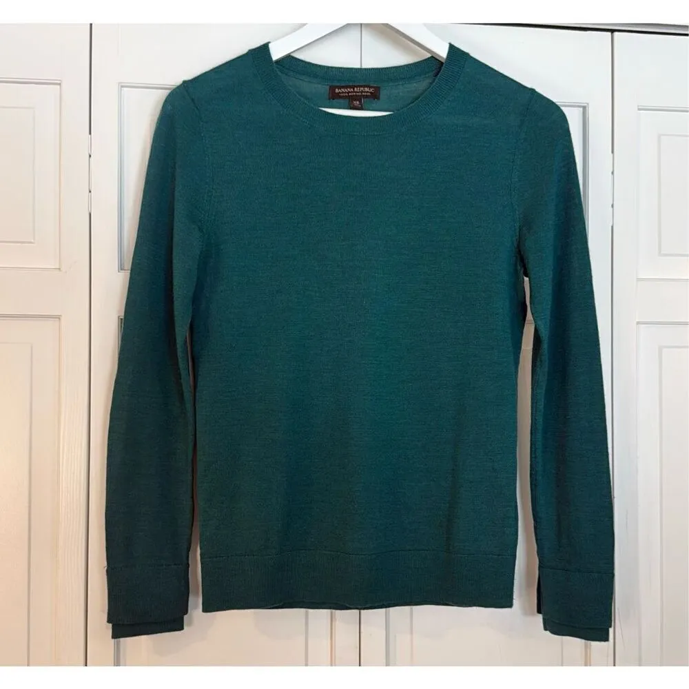 Banana Republic 100% merino wool teal crewneck sweater xs - Image 2